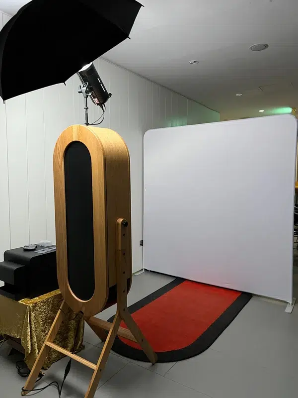 Red carpet Retro Mirror Booth with studio lighting and backdrop